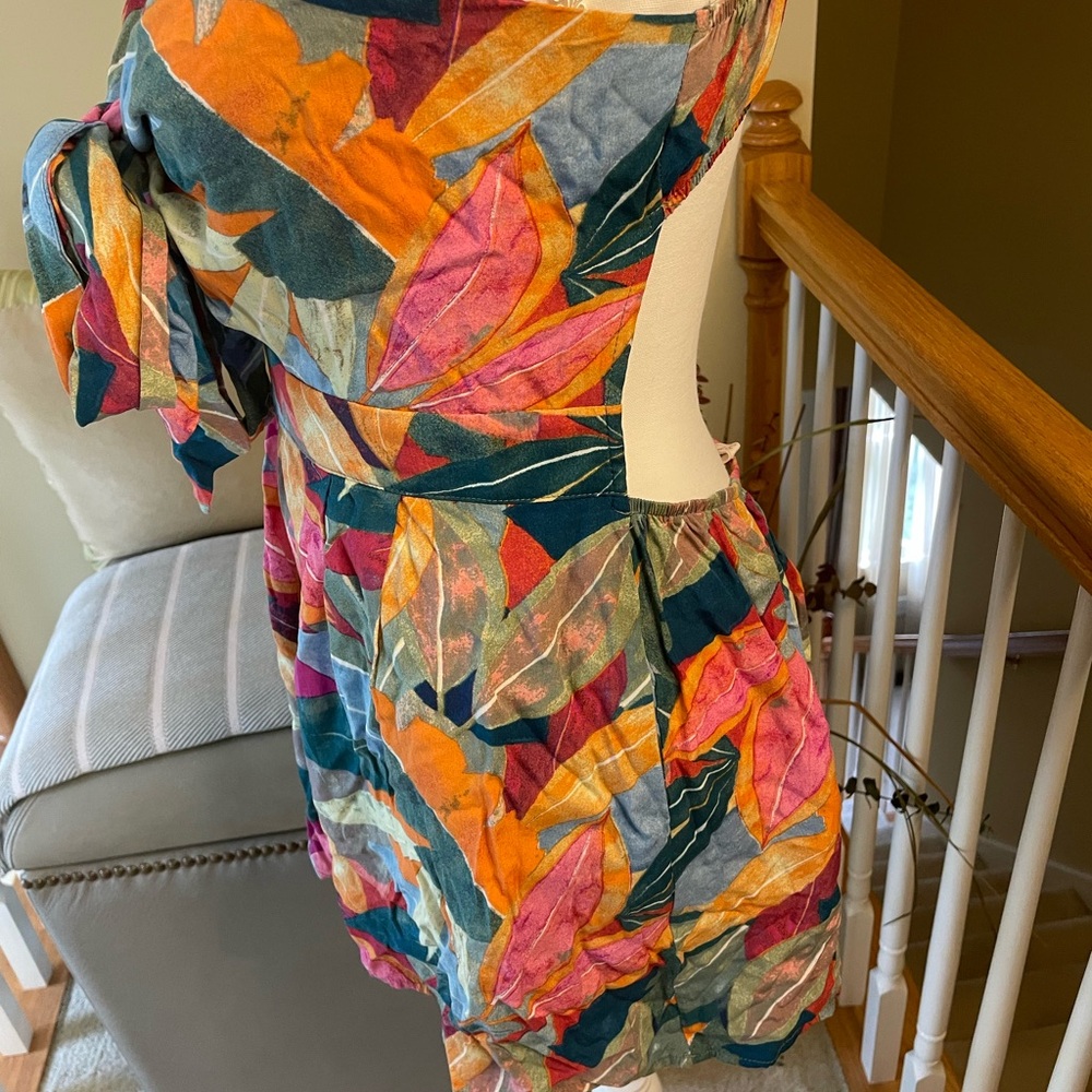 Blush Orange and Blue (floral) Spaghetti Strap Romper (EUC) - Picture 3 of 9